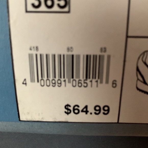 Simple Vera Wang Black Embellished Walking Sneakers 7 - Picture 8 of 8